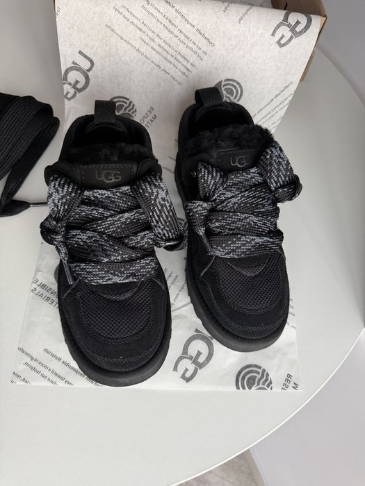 Наявні UGG LOWMEL 39 розмір угг угги уггі