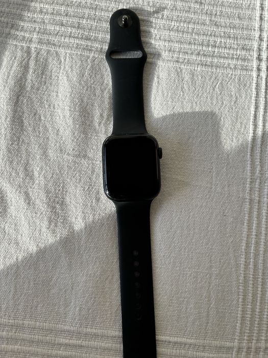 Apple Watch Series 7 45mm GPS + Cellular – Midnight