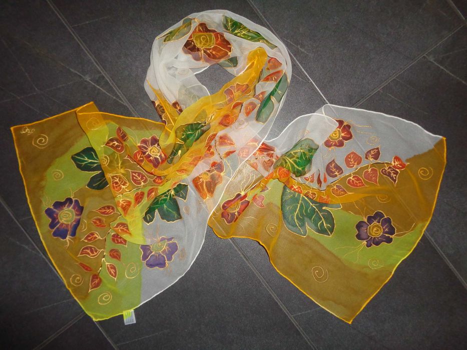 Jedwabny szal ręcznie malowany EDAIN – 100% Jedwab Chiffon Batik