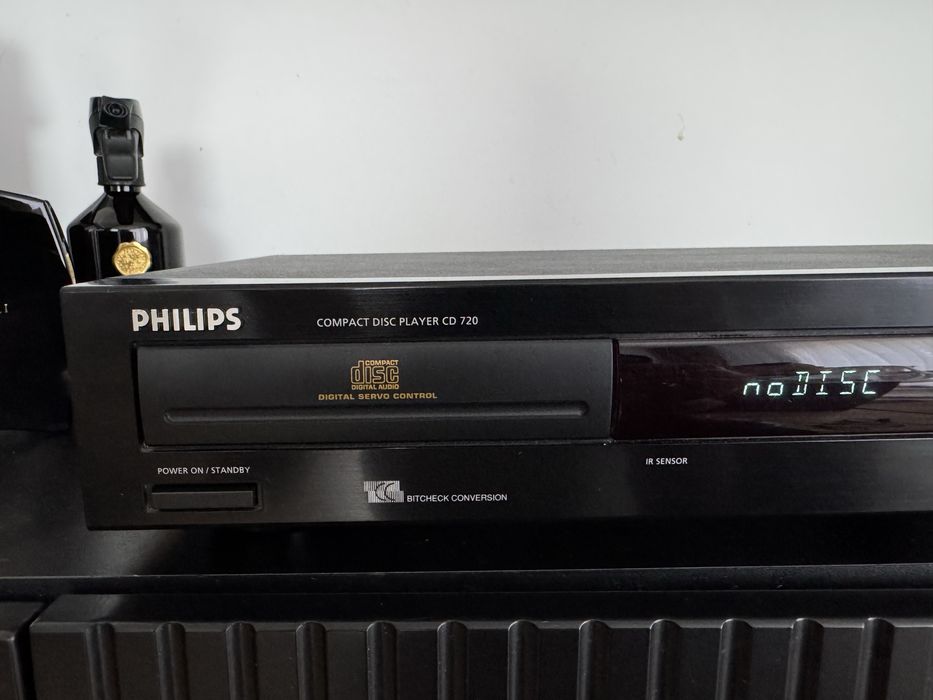 Odtwarzacz Philips CD 720