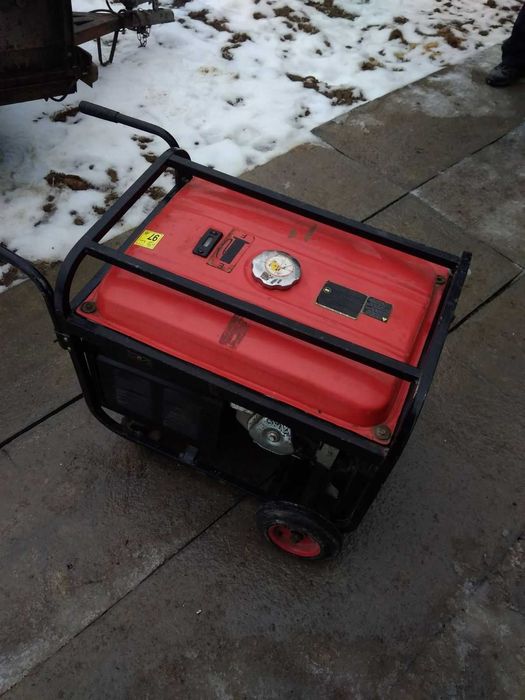 Генератор MATRIX 5500W з електрозапуском