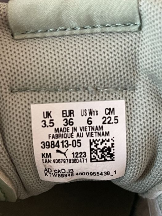 Жіночі кросівки Puma 36
