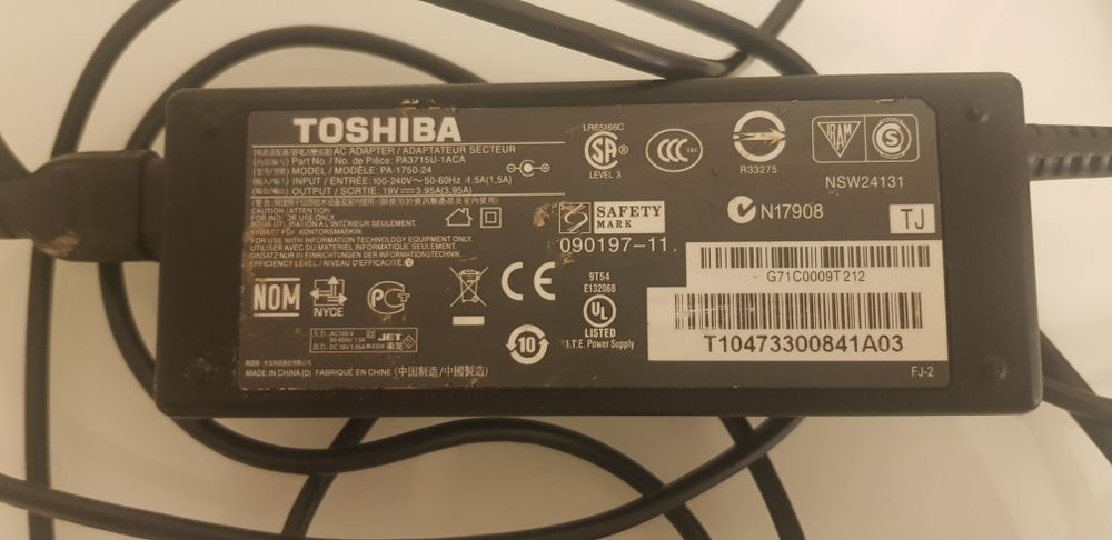 Carregador Toshiba original