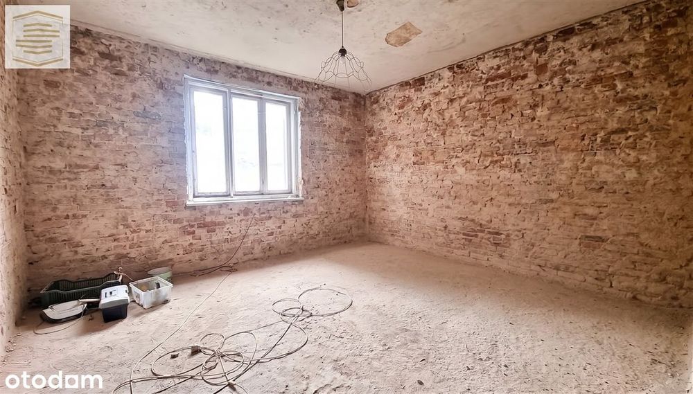 Dom wolnostojący z projektem przebudowy na bliźniaka