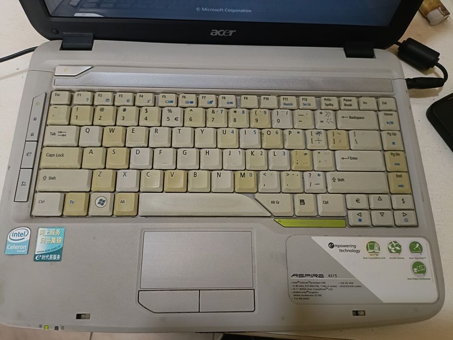 Portátil Acer 4315