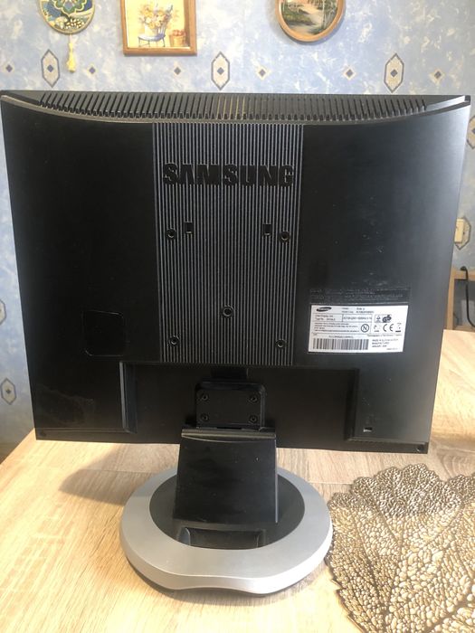 Монітор на запчастини або ремонт Samsung