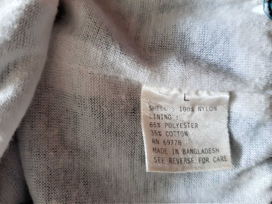 Женский спортивный костюм