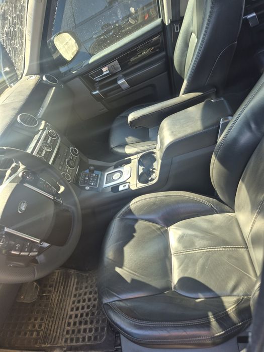 Land Rover Discovery 4
