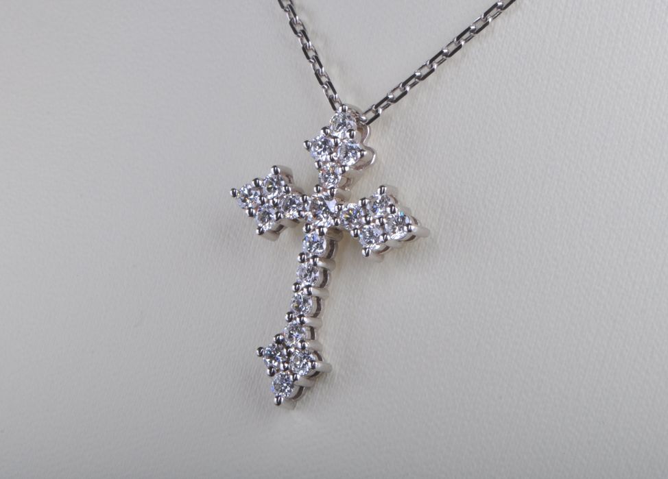 Крестик из белого золота с бриллиантами  - 1.39ct