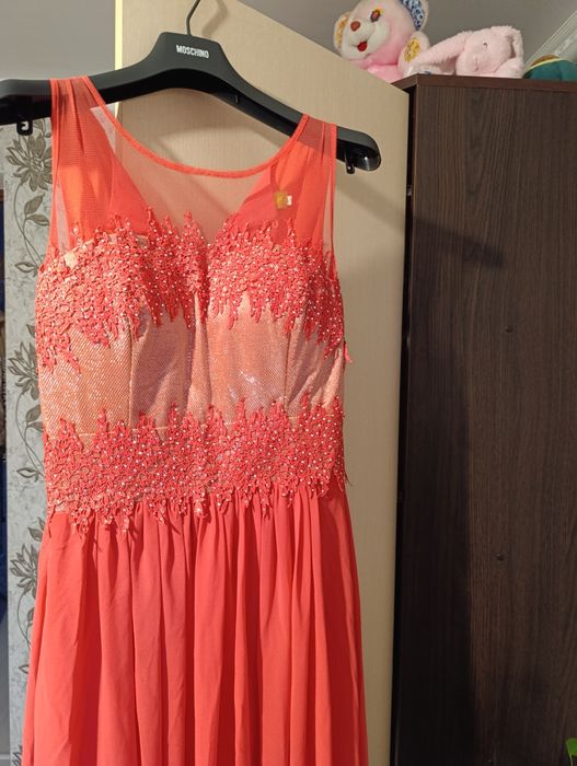 Продам плаття ,вдівалося тільки один раз