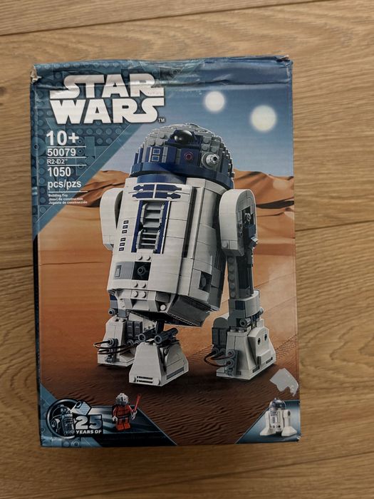 Конструктор Star Wars R2-D2 | 1050 деталей | 10+
