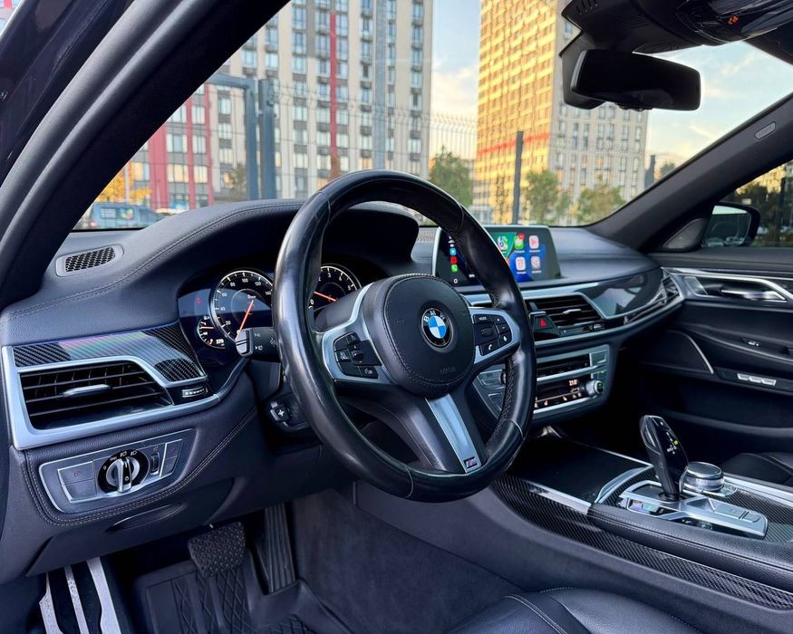 Продаж гарного BMW 740І