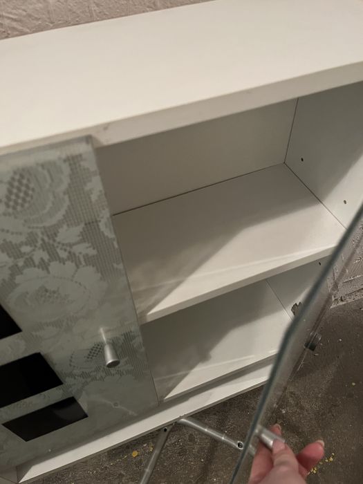Szafka wiszaca biała
