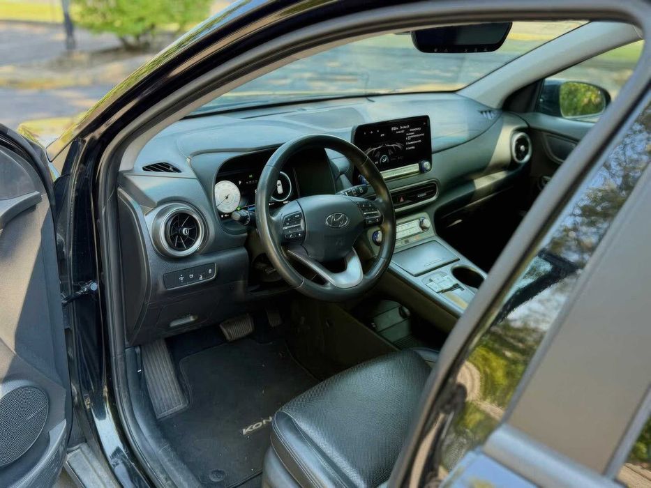 Hyundai Kona Limited Electric      2022