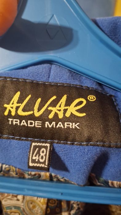 Продам демісезонне жіноче пальто