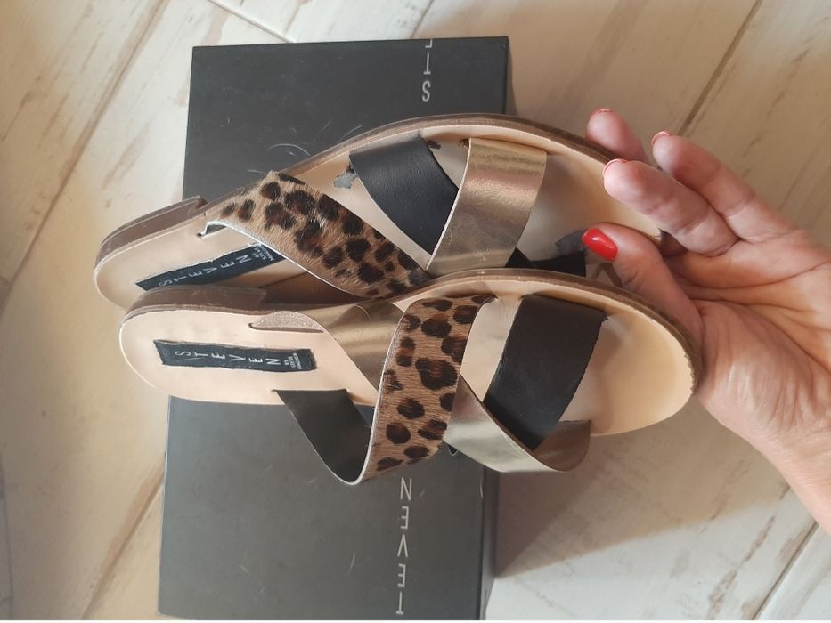 Босоніжки Steve Madden