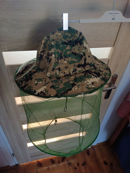 Kapelusz z moskitiera