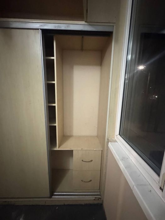 Шафа роздвижна без задньої стінки