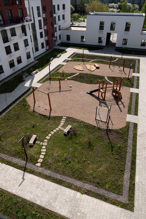 Продам двокімнатну квартиру з балконом від забудовника