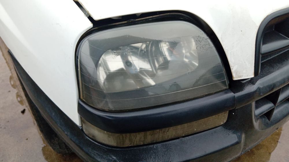 Ótica / farol direita FIAT Doblo Cargo (223_)