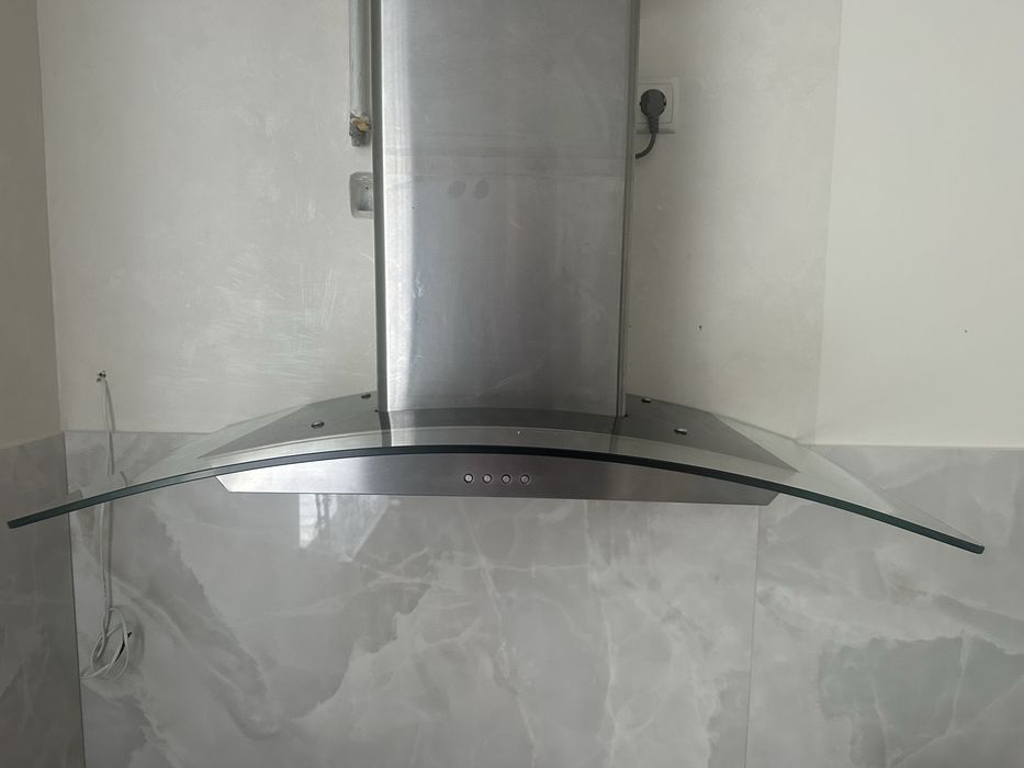 Витяжка для кухні El Fresco EF-33889, 90см. В хорошому стані.