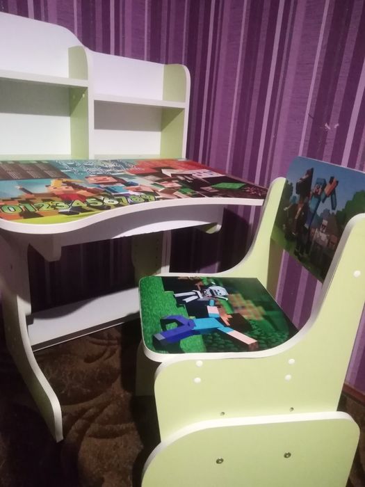 Стіл дитячий із стільцем