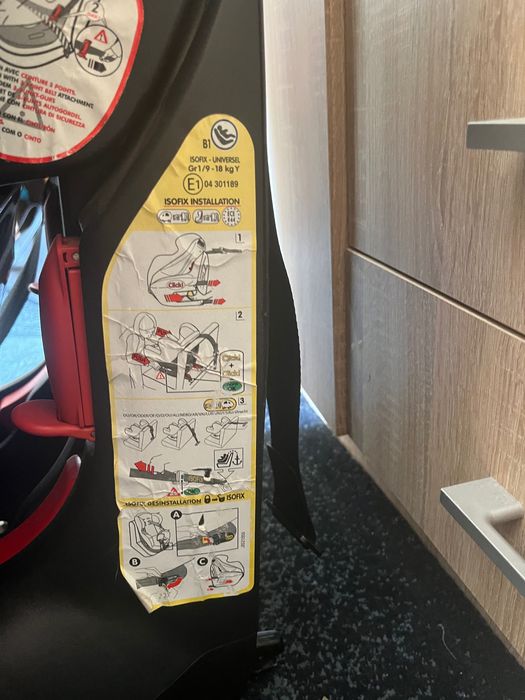 Дитяче автокрісло Bebeconfort 0-18