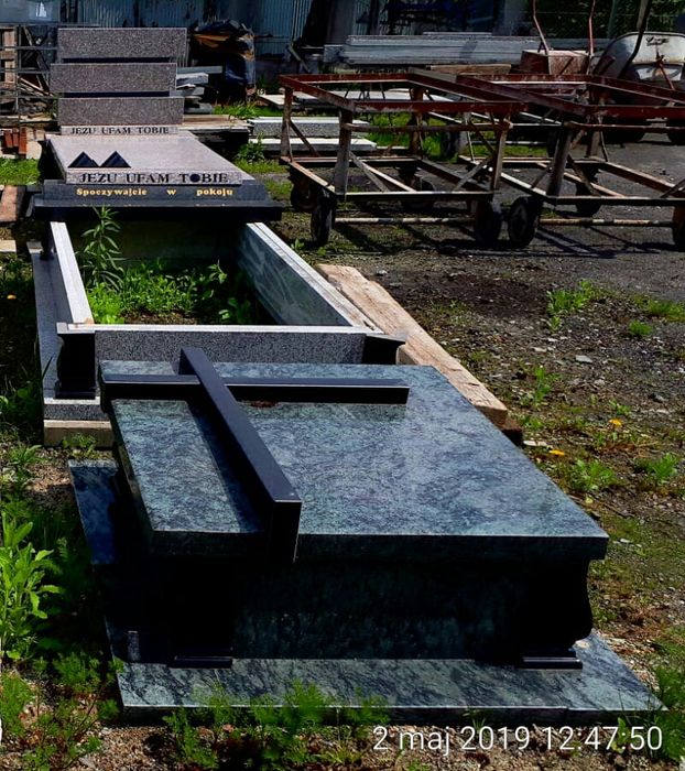 Nysze na urny nagrobki granitowe