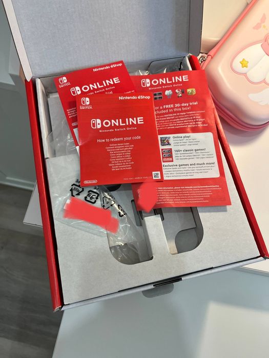 Nintendo Switch OLED + acessórios