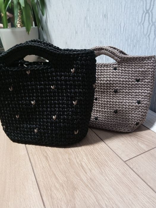 В'язана сумка ручної роботи