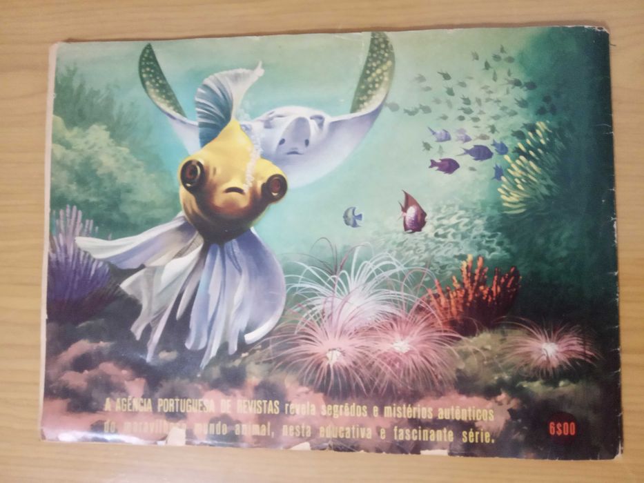 Caderneta de cromos completa Segredos do Mundo Animal