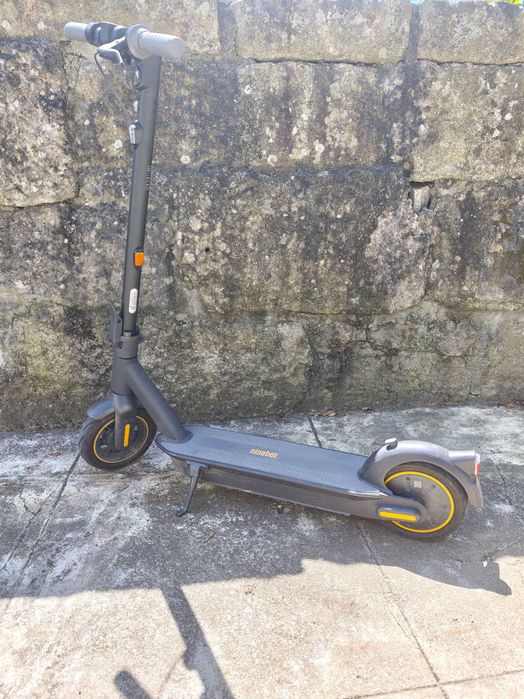 Trotinete - Segway Ninebot KickScooter MAX G30E II