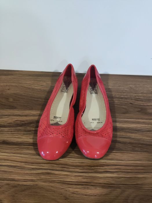 Piękne czerwone baleriny
