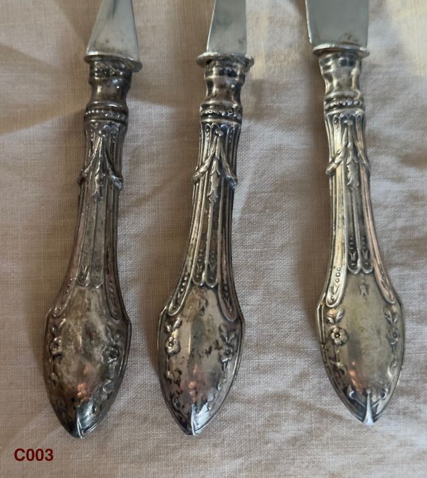 Conjunto de talheres infantis com cabo de prata