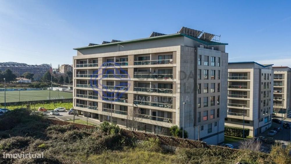 Apartamento T1+1 c/varanda e garagem ao Polo Universitário - S. Mamede