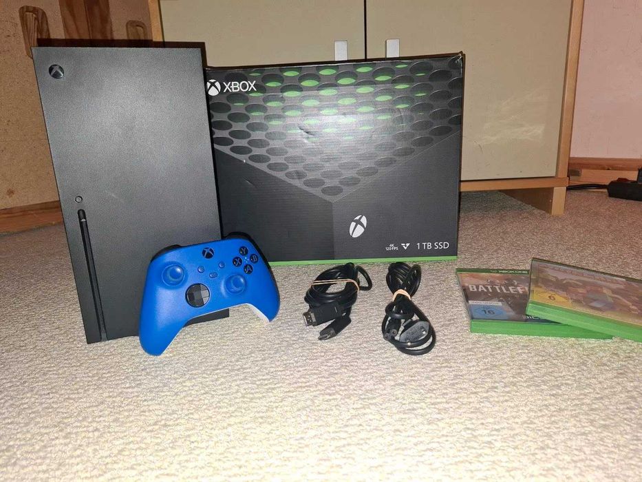 Konsola XBOX Series X kontroler + 2 gry