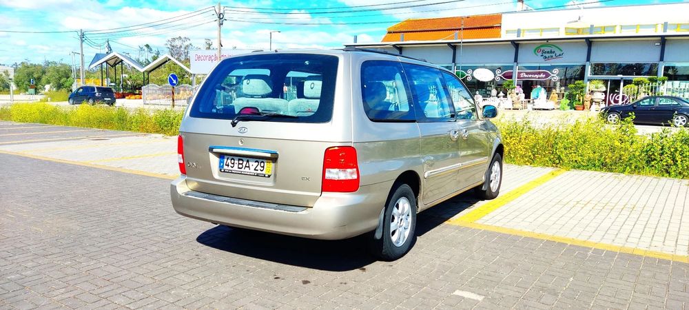 Kia Carnival 2.9 CRDi EX