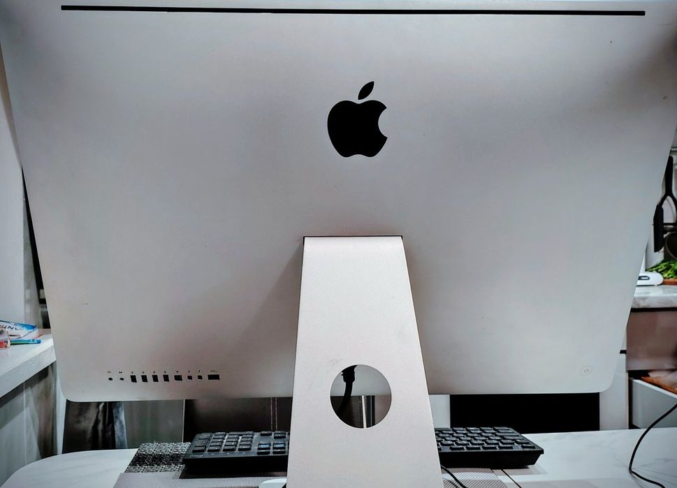Apple iMac 32ГБ 27дюйм 2011