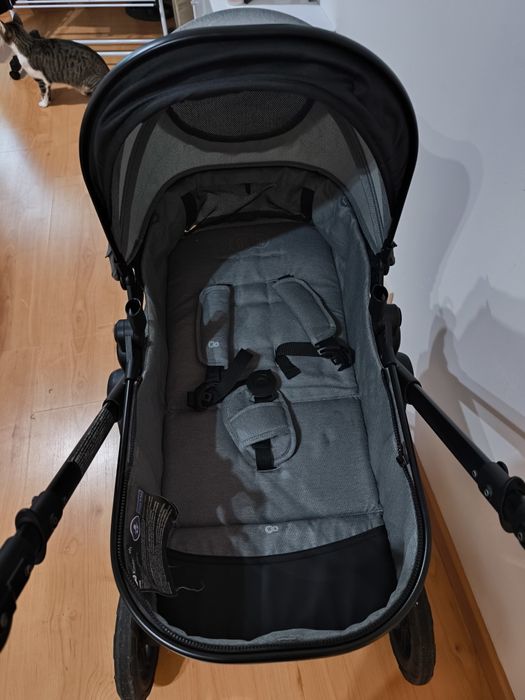 Carrinho bebé 3 em 1