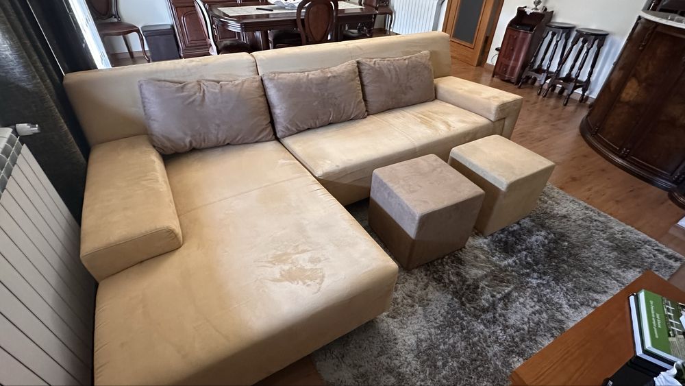 Sofa com chaise longue