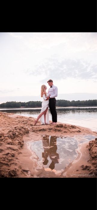 Piękna suknia ślubna Asos rozmiar 32
