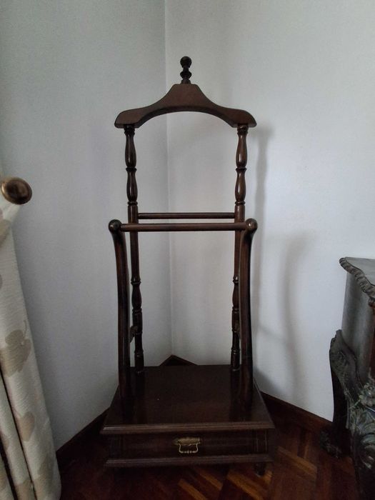 Mobília de Quarto: Estilo Madeira Maciça Talhada