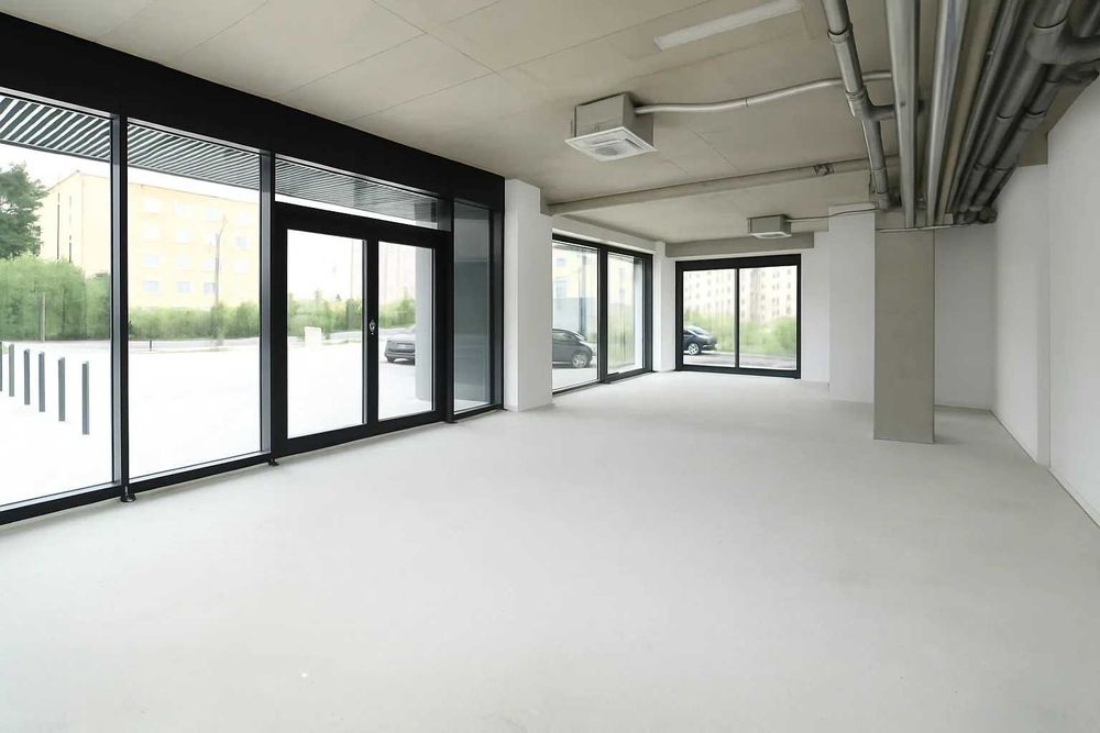 Lokal obok wrocławskiego rynku. Bardzo duży ruch. Możliwa gastronomia