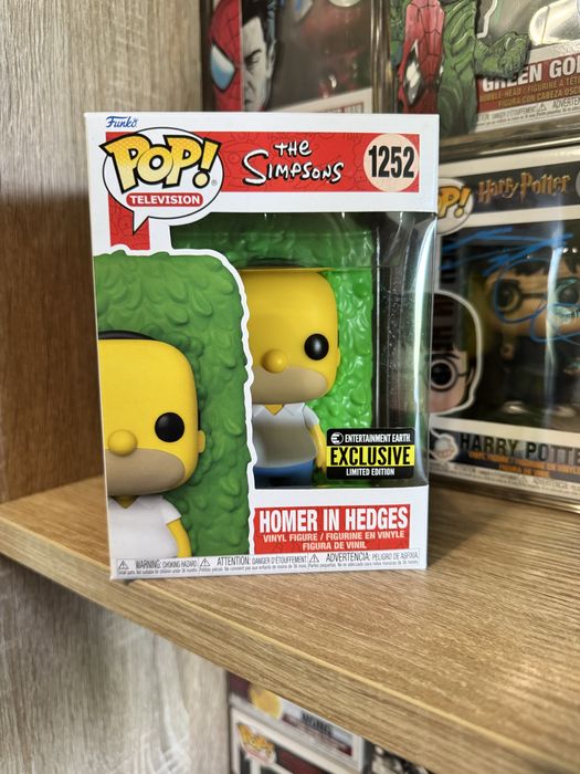 Funko pop Homer in Hedges The Simpsons