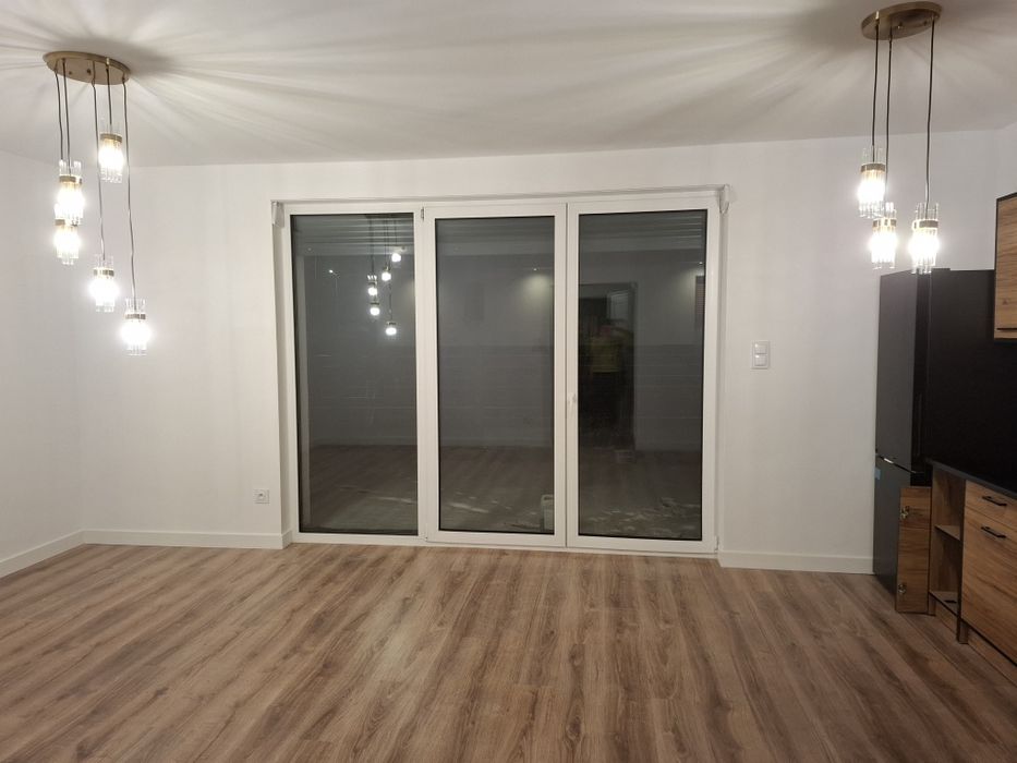 Gotowy segment prawy do zamieszkania z ogrodem i tarasem