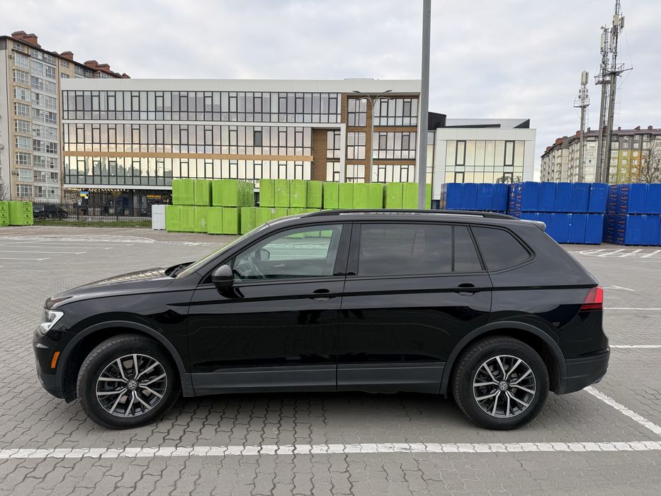 Volkswagen tiguan 2020 рік