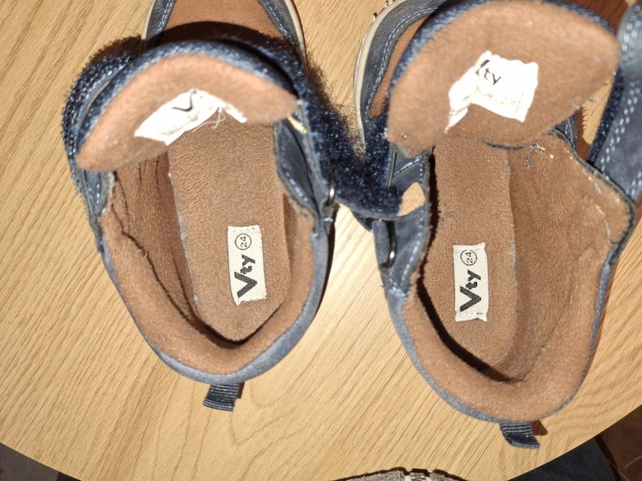 Buty trzewiki ocieplane Vty Victory (Deichmann) rozmiar 24