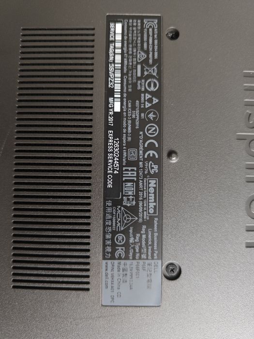 Laptop DELL Intel I3  SSD Radeon