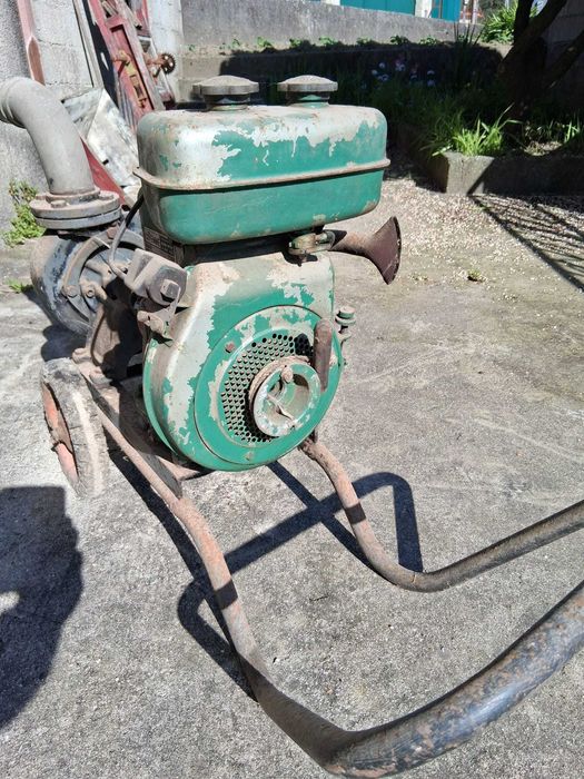 BOMBA DE ÁGUA em carrinho ( a TRATOL )