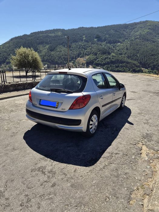 Peugeot 207